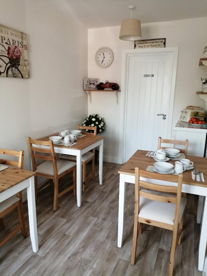 No53 Bed And Breakfast โคเวนทรี ภายนอก รูปภาพ